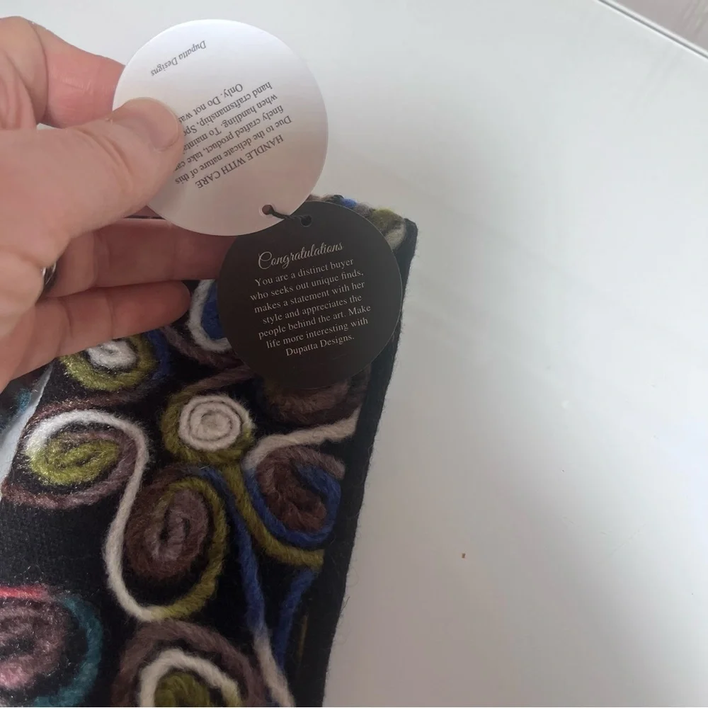 Tina Davies Professional Swirl Print Touchscreen Gloves – Colorful Winter Warm - Picture 6 of 13